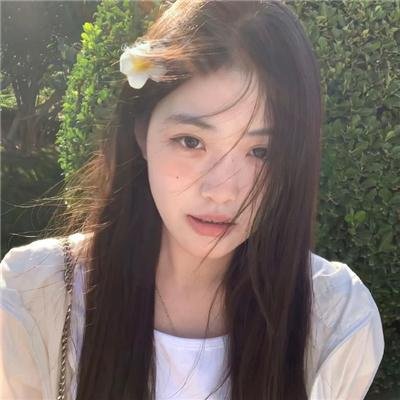 红唇相吻